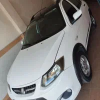 کوییک R سفید مشکی 1401