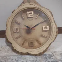 ساعت دیواری