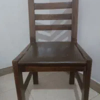 صندلی چوبی