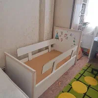 تخت خواب ۱۶۰ ×۸۰|تخت و صندلی بچه|ارومیه, |دیوار