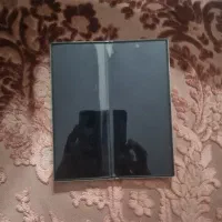 ال سی دی صفحه تاشو گوشی زد فولد ۶