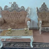 مبل ۹ نفره به همراه دوتا عسلی دو عدد جلو مبلی|مبلمان خانگی و میز عسلی|نسیم‌شهر, |دیوار