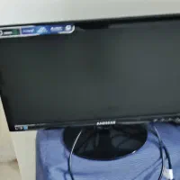 مانیتور در حد نو