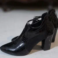 کیف و کفش ورنی