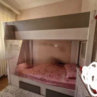 تخت دو طبقه رنگ سفید و طوسی