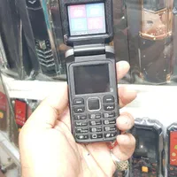 موبایل تاشو z130 موتورولا/اصلی شرکتی برند|موبایل|مشهد, حرم مطهر رضوی|دیوار