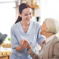 استخدام پرستار سالمند در اسکو ( ۱۲ ساعته )