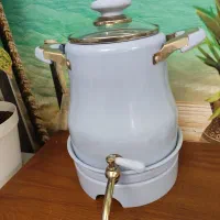 کتری روی گاز