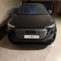 آئودی Q5-etron بلک پکیج