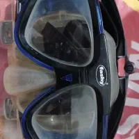 لباس غواصی و ماکس و غلاف چاقو