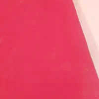 موکت قرمز در حد نو