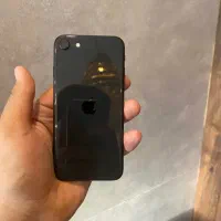 گوشی iPhone se2 تمیز و‌ سالم