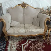 مبلمان ۷ نفره کلاسیک همراه با میز عسلی|مبلمان خانگی و میز عسلی|تهران, بهداشت|دیوار
