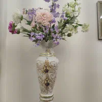 گل و گلدان