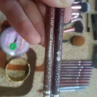 یکسری وسایل آرایش|آرایشی، بهداشتی، درمانی|قروه, |دیوار