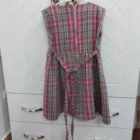 تعدادی لباس دخترانه|لباس|برخوار, |دیوار