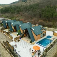 زمین  طرقبه