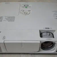 پروژکتور NEC و پرده پروژکتور 2در2