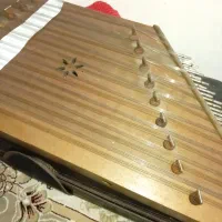 سنتور موسوی دو مهر در حد نو معاوضه با گیتار