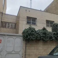 حیاط دربست پاسداران