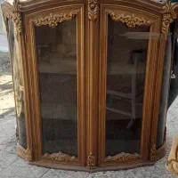 ویترین چوب گردو