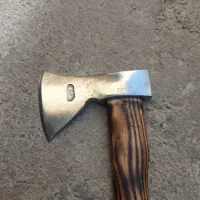 تبر خوش دست و فولادی