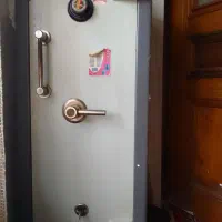 فروش فوری گاوصندوق ایران کاوه نسوز و رمزصنعتی.درحد