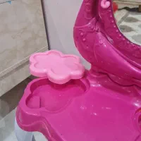 میز آرایشی کودک بسیار زیبا|اسباب و اثاث بچه|اهواز, کمپلو شمالی|دیوار