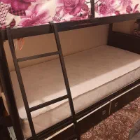 تخت دو طبقه