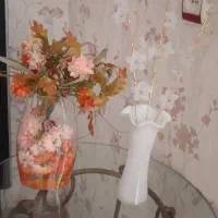 دو عدد گلدان تُرک با گل ،کاملا سالم