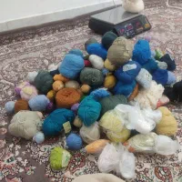 نقشه و دار قالی و باقیمانده نخ