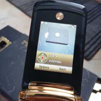 موتورولا v8|موبایل|تهران, باغ فیض|دیوار