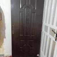 درب چوبی سالم‌2متر در 83سانت