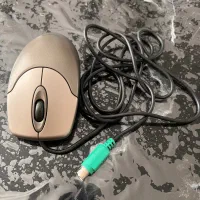 موس کامپیوتر خاکستری