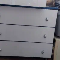 کشو MDF و یک عدد باکس هایگلاس