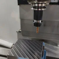 نیروی ساده و اوپراتور فرز cnc