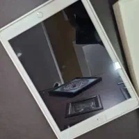 iPad 8 generation 128gb رنگ سفید