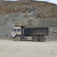 استخدام‌ راننده‌ پایه‌ یک‌