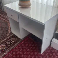 میز تحریر و صندق جای مدارک و...