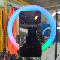 a24 تمیز در حد .رم 6 . حافظه داخلی 128