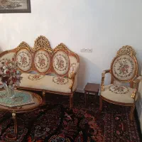 مبل سلطنتی در حد