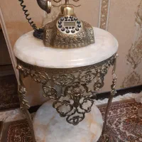 میز برنزوتلفن برنز