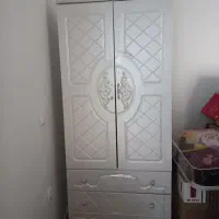 کمد و ویترین نوجوان
