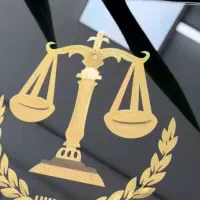 بهترین وکیل ساری