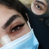 تخفیف مژه و لیفت ابرو