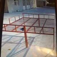 تخت فلزی سالم و بدون پوسیدگی