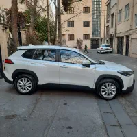 کرولا کراس ۲۰۲۴ اگهی شخصی مدارک آماده