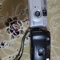 دوعدد دوربین قدیمی