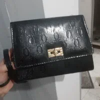 کیف های نو مغازم جمع کردم ز