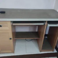 میز کامپیوتر